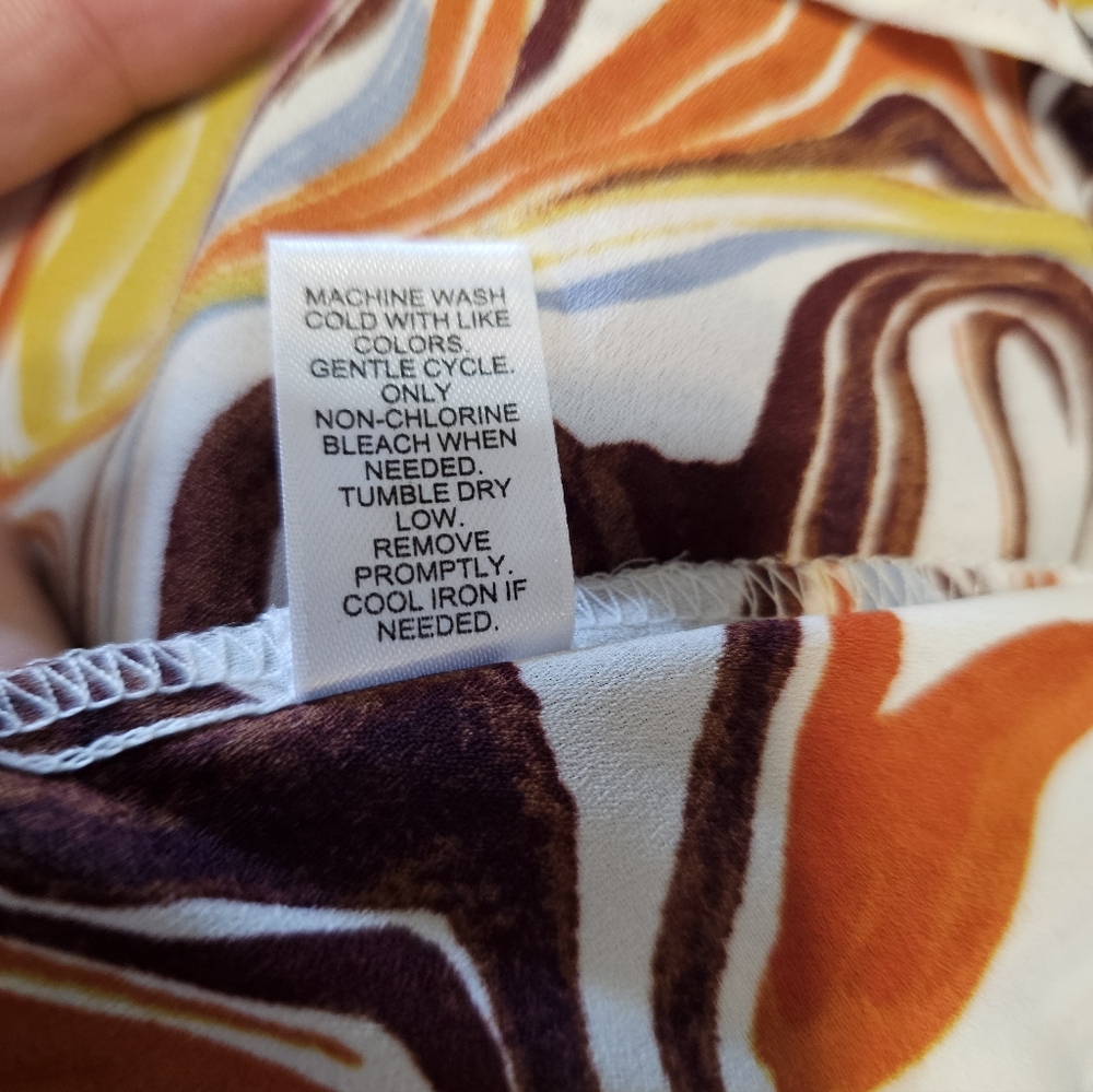 3/$20 Cato 14/16W Contemporary Top - Picture 3 of 7